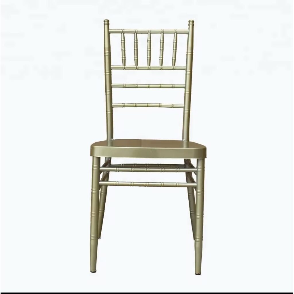 Gold Chiavari chair for luxury weddings and corporate events.